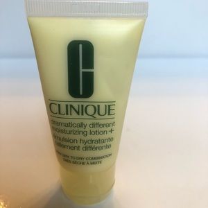 Clinique dramatically different